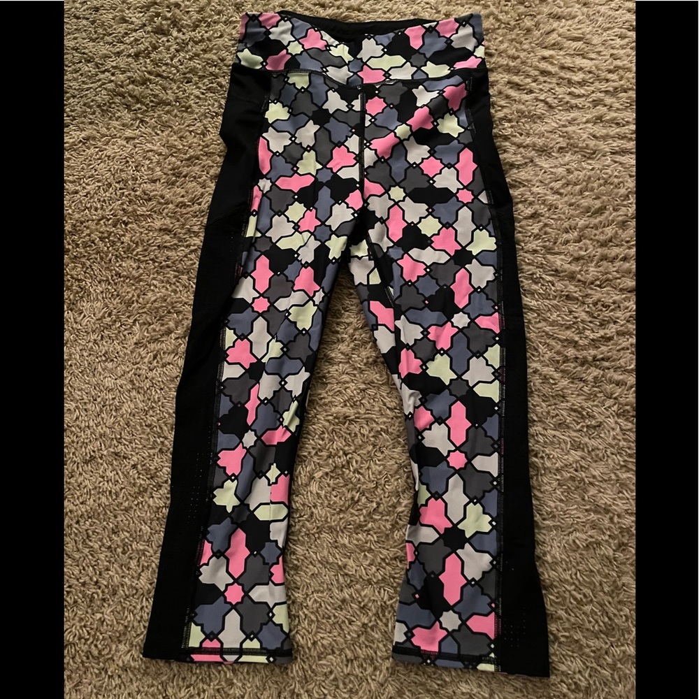 Sweaty Betty crop running tights. Size small.